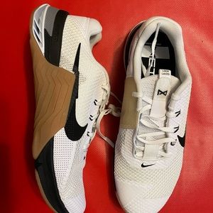 Brand new Nike Metcon 7 rare white,black, & tan